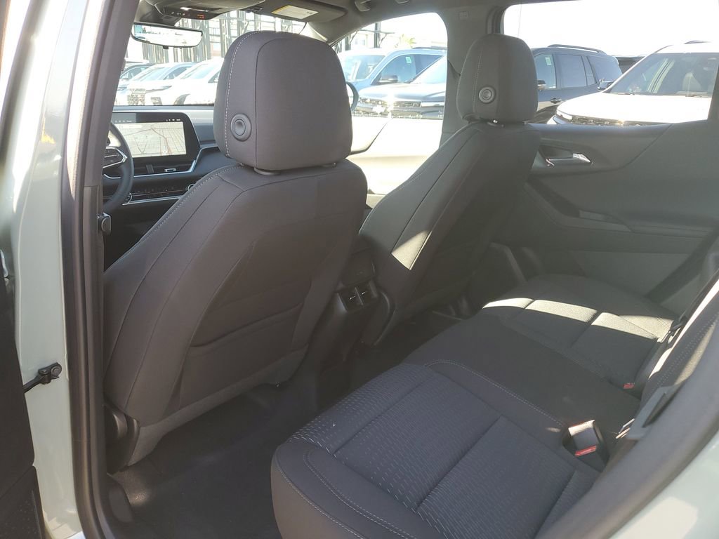 New 2026 Chevrolet Equinox LT w/ Safety and Technology Package image 13