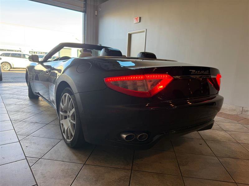Used 2010 Maserati GranTurismo Convertible RWD image 16