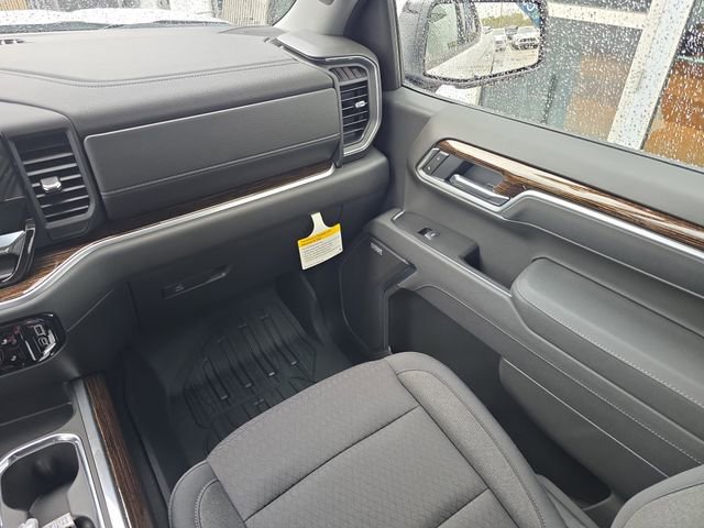 New 2026 GMC Sierra 1500 Elevation image 14