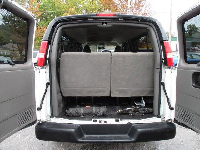 Used 2019 Chevrolet Express 3500 LS image 34
