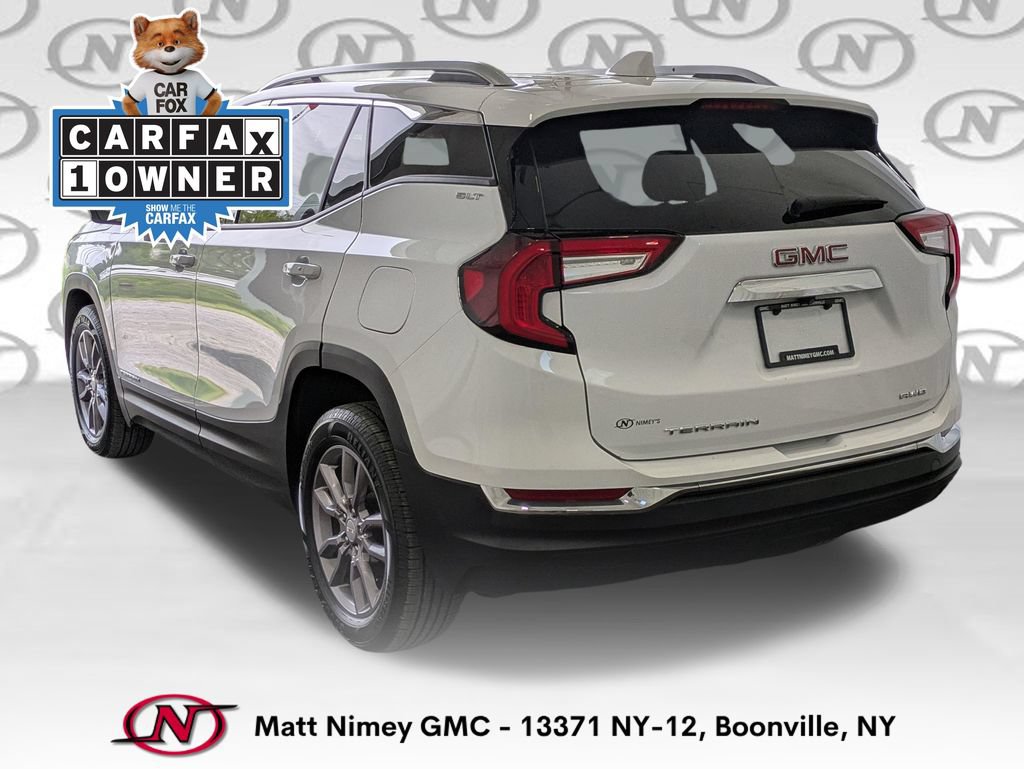 Used 2023 GMC Terrain SLT AWD/4WD image 3