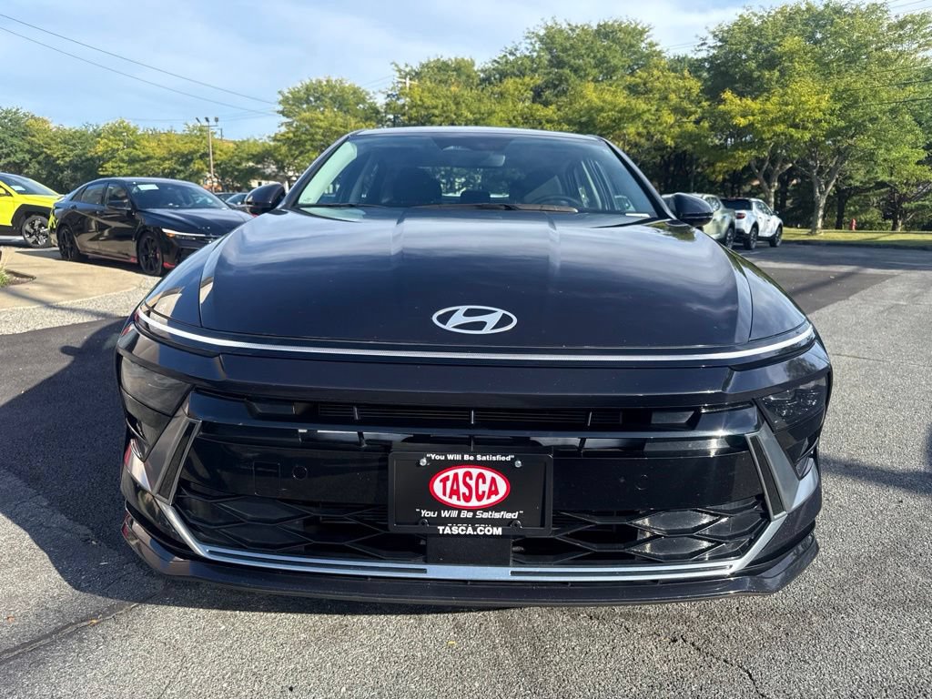 Used 2024 Hyundai Sonata SEL FWD image 2