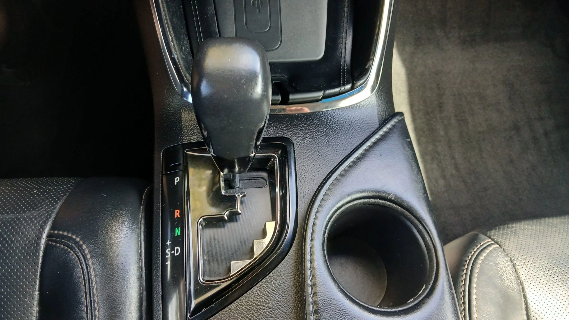 Used 2014 Toyota Avalon Limited image 20