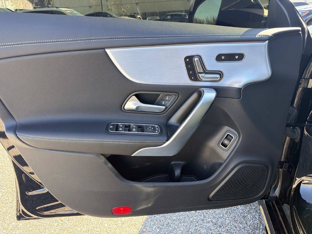 Used 2022 Mercedes-Benz CLA 35 AMG 4MATIC image 19