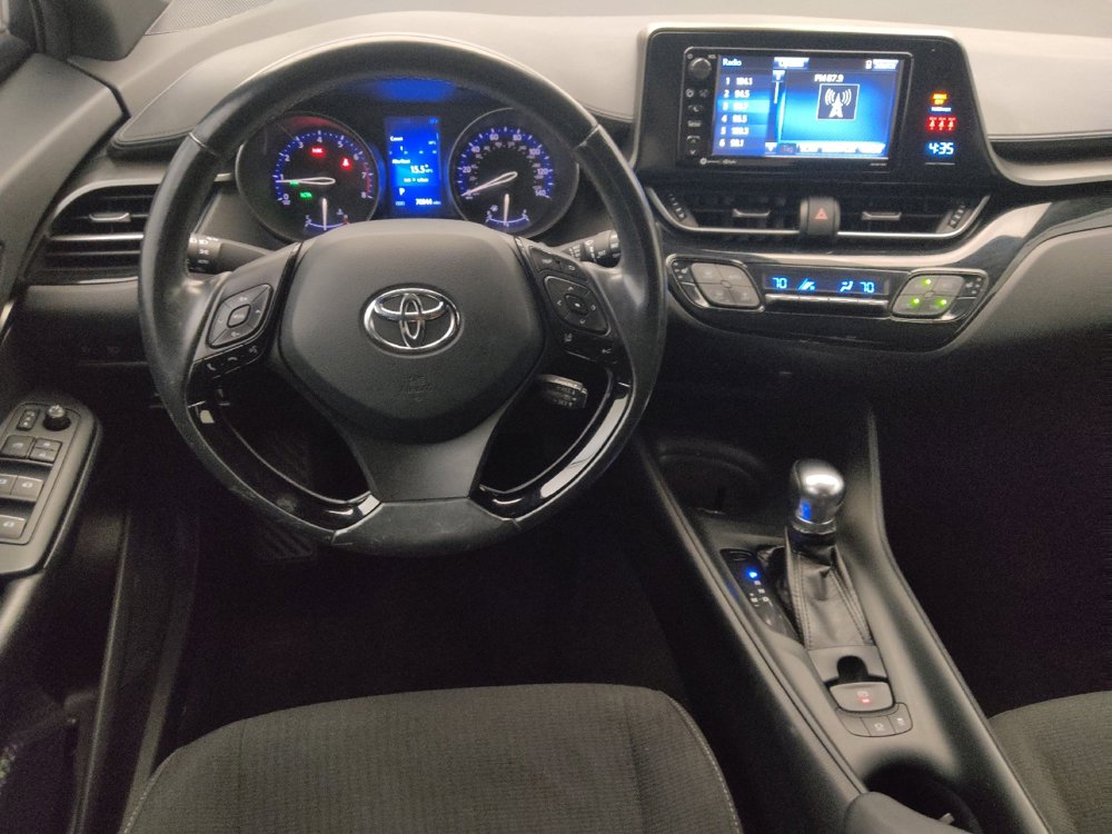 Used 2018 Toyota C-HR XLE FWD image 22