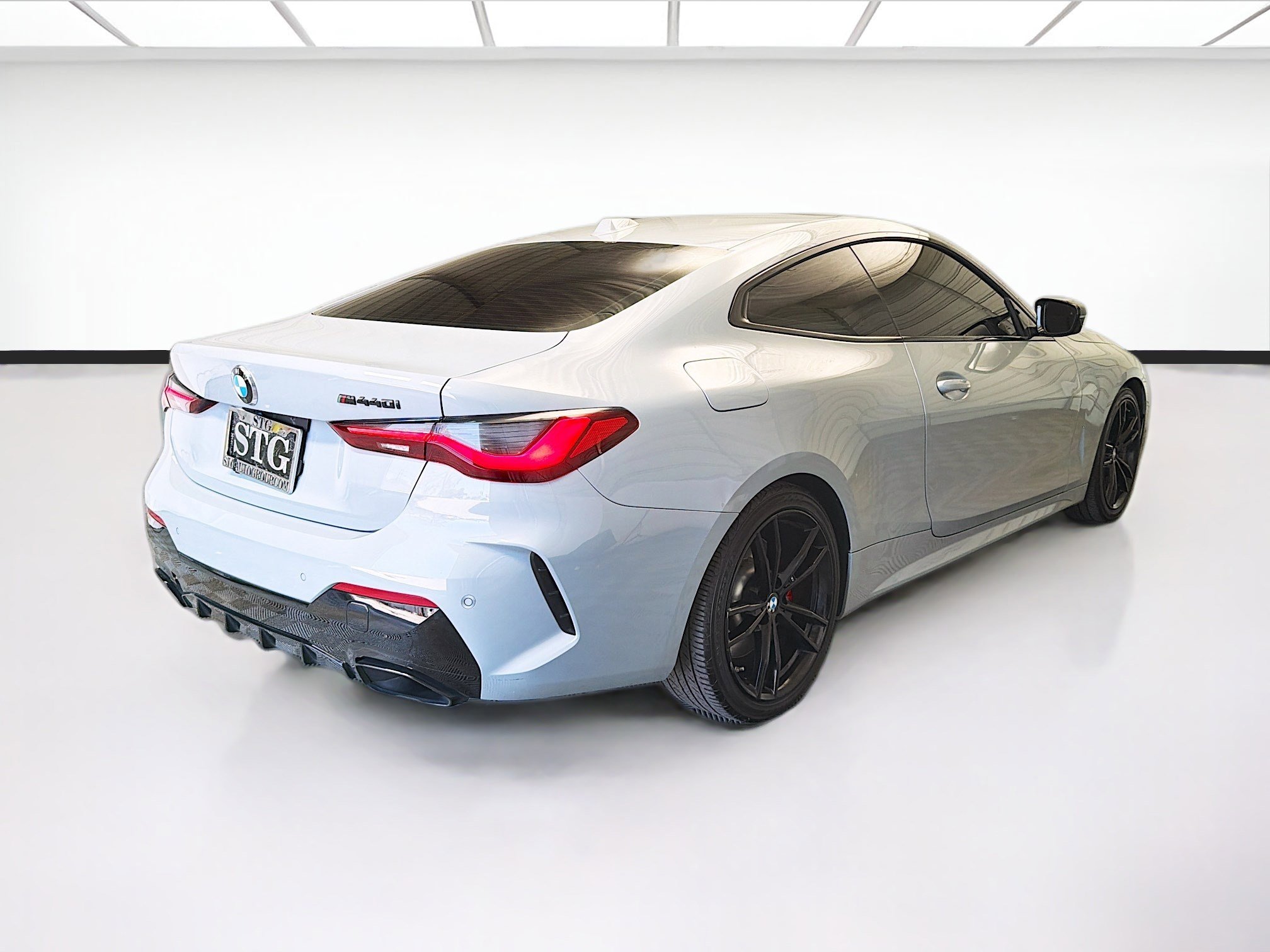 Used 2024 BMW M440i Coupe RWD image 4
