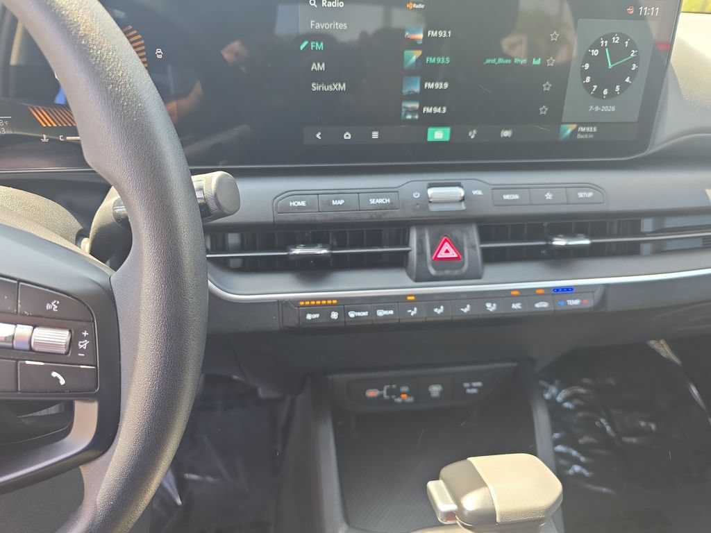 Used 2025 Kia K4 FWD image 12