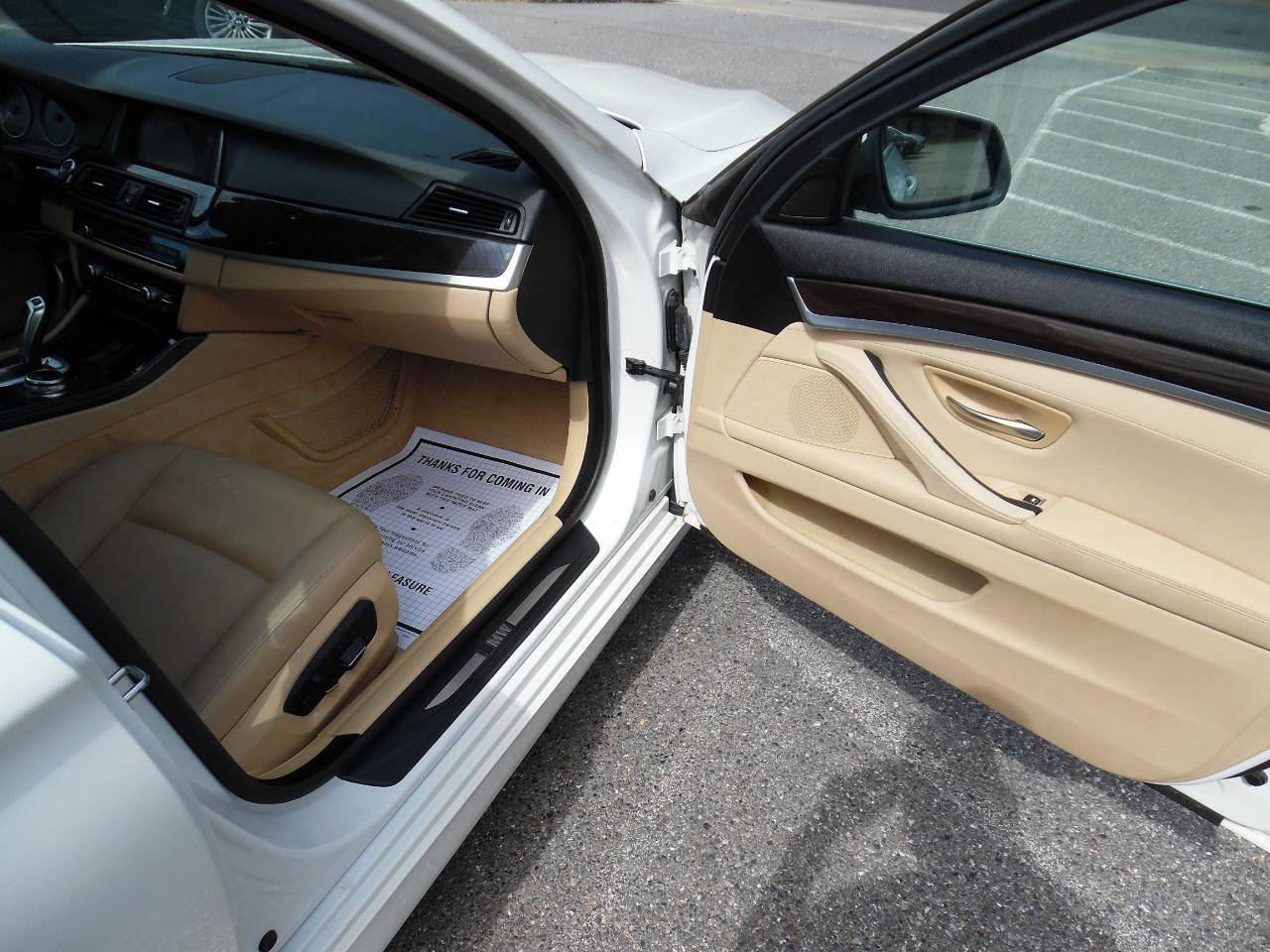 Used 2014 BMW 528i Sedan RWD image 22