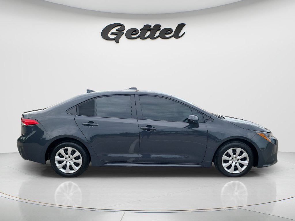 Certified 2025 Toyota Corolla LE w/ Convenience Package FWD image 4