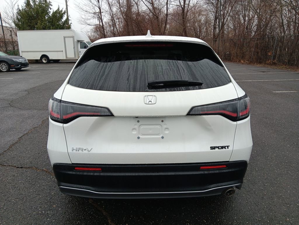Used 2024 Honda HR-V Sport image 4