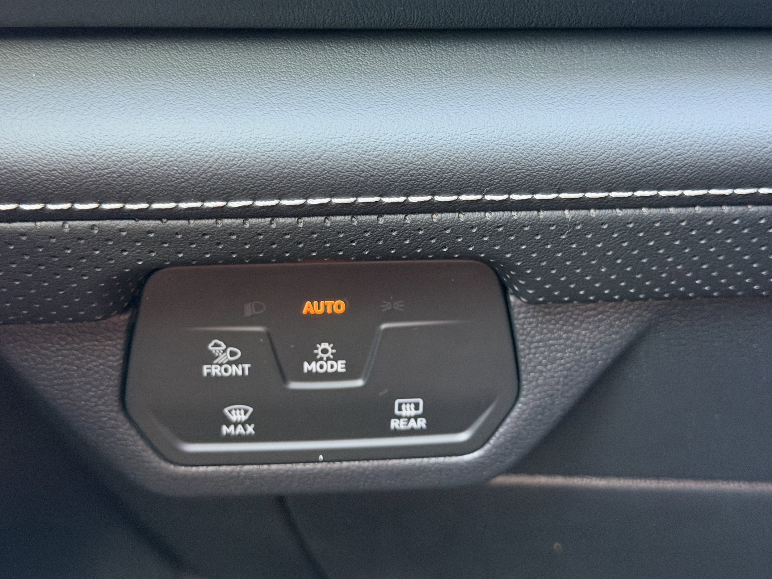 New 2026 Volkswagen Atlas SEL AWD/4WD image 25