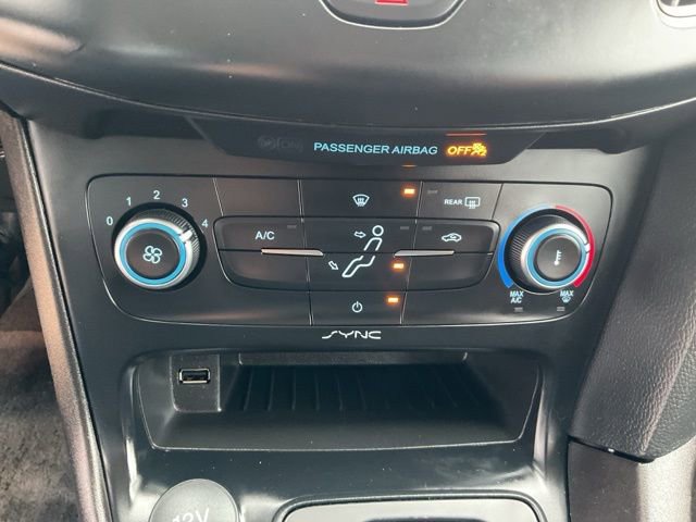Used 2018 Ford Focus SE image 17