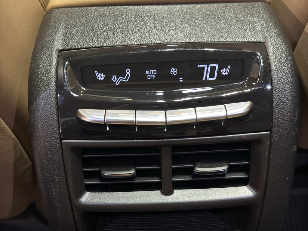 Used 2022 Cadillac XT5 Sportv w/ Platinum Package image 13