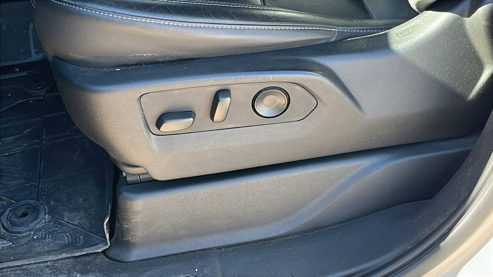 Used 2021 Chevrolet Tahoe LT image 11