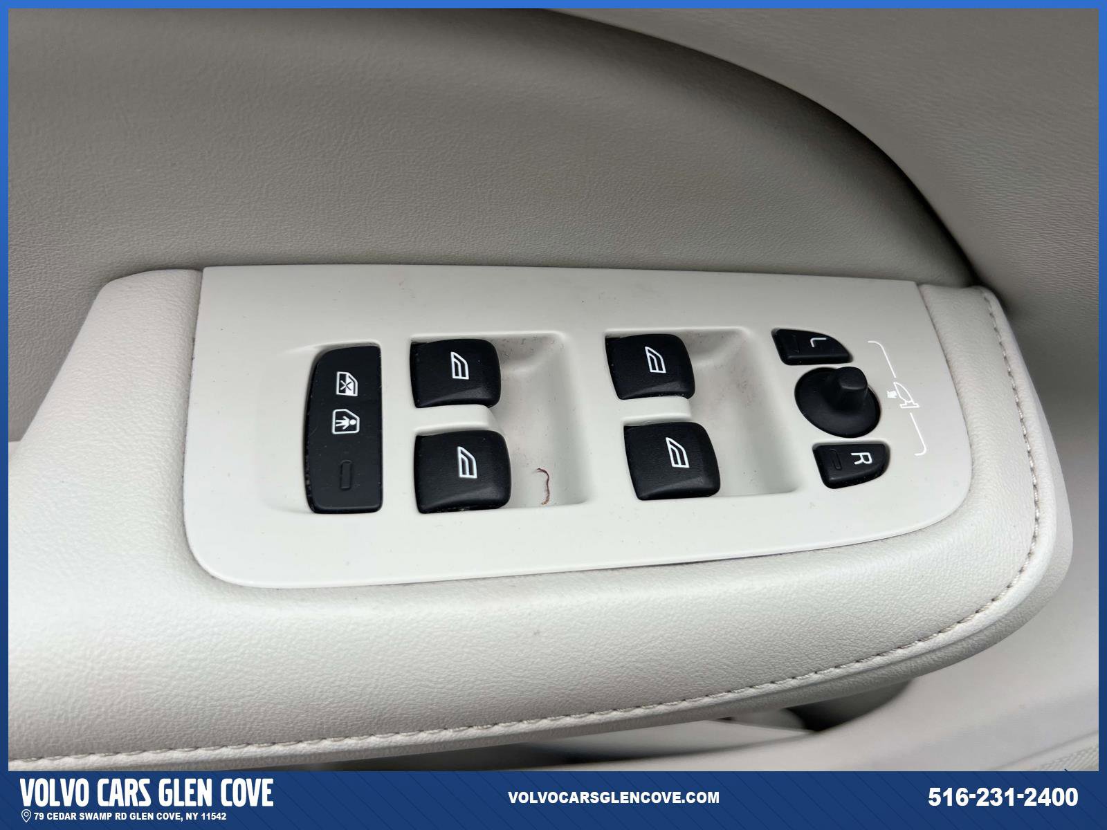 Used 2024 Volvo S60 B5 Ultimate w/ Climate Package AWD/4WD image 17