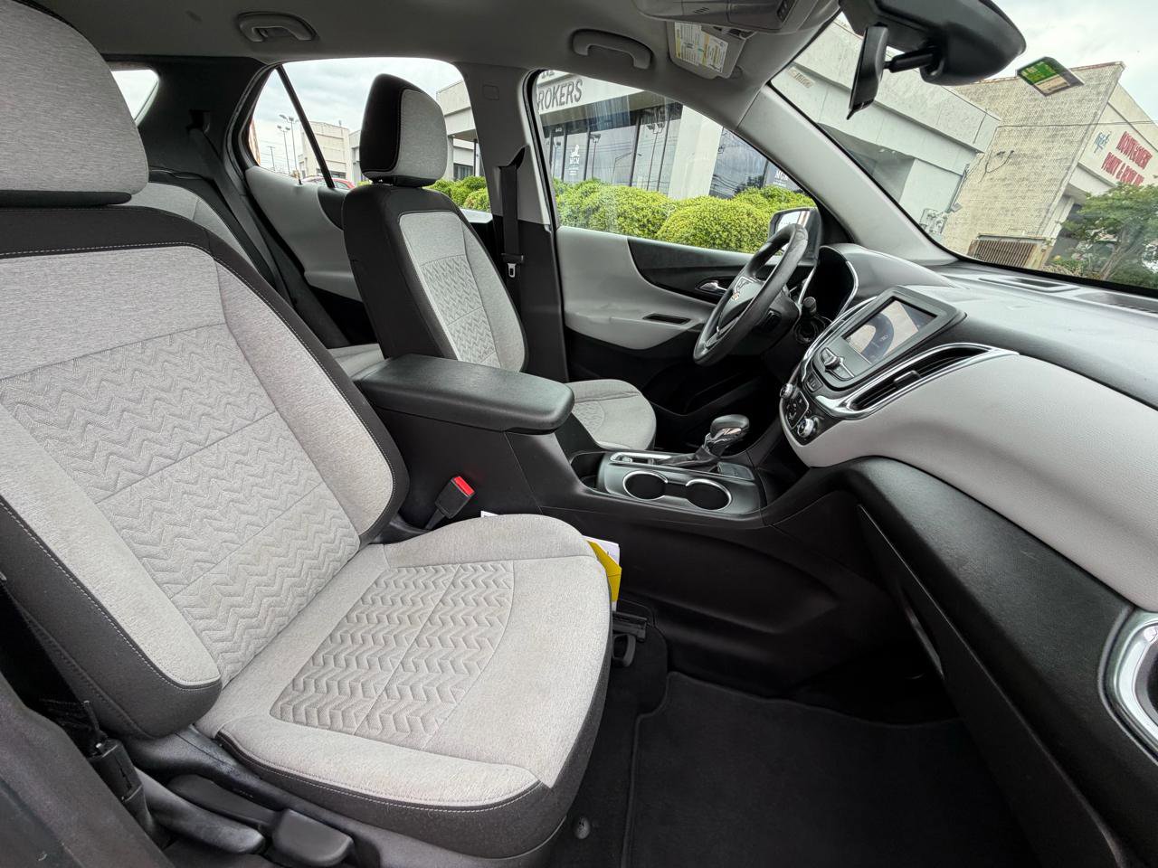 Used 2022 Chevrolet Equinox LS w/ Driver Confidence II Package FWD image 39
