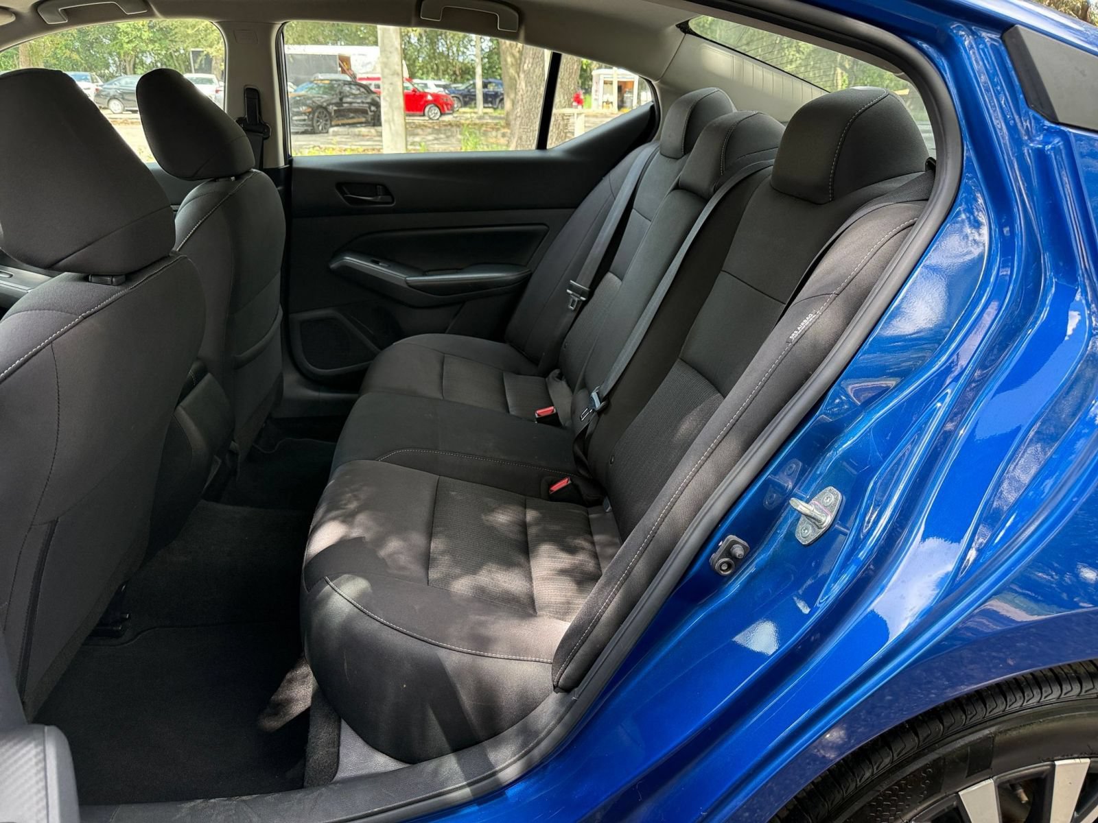 Used 2025 Nissan Altima 2.5 SV FWD image 36
