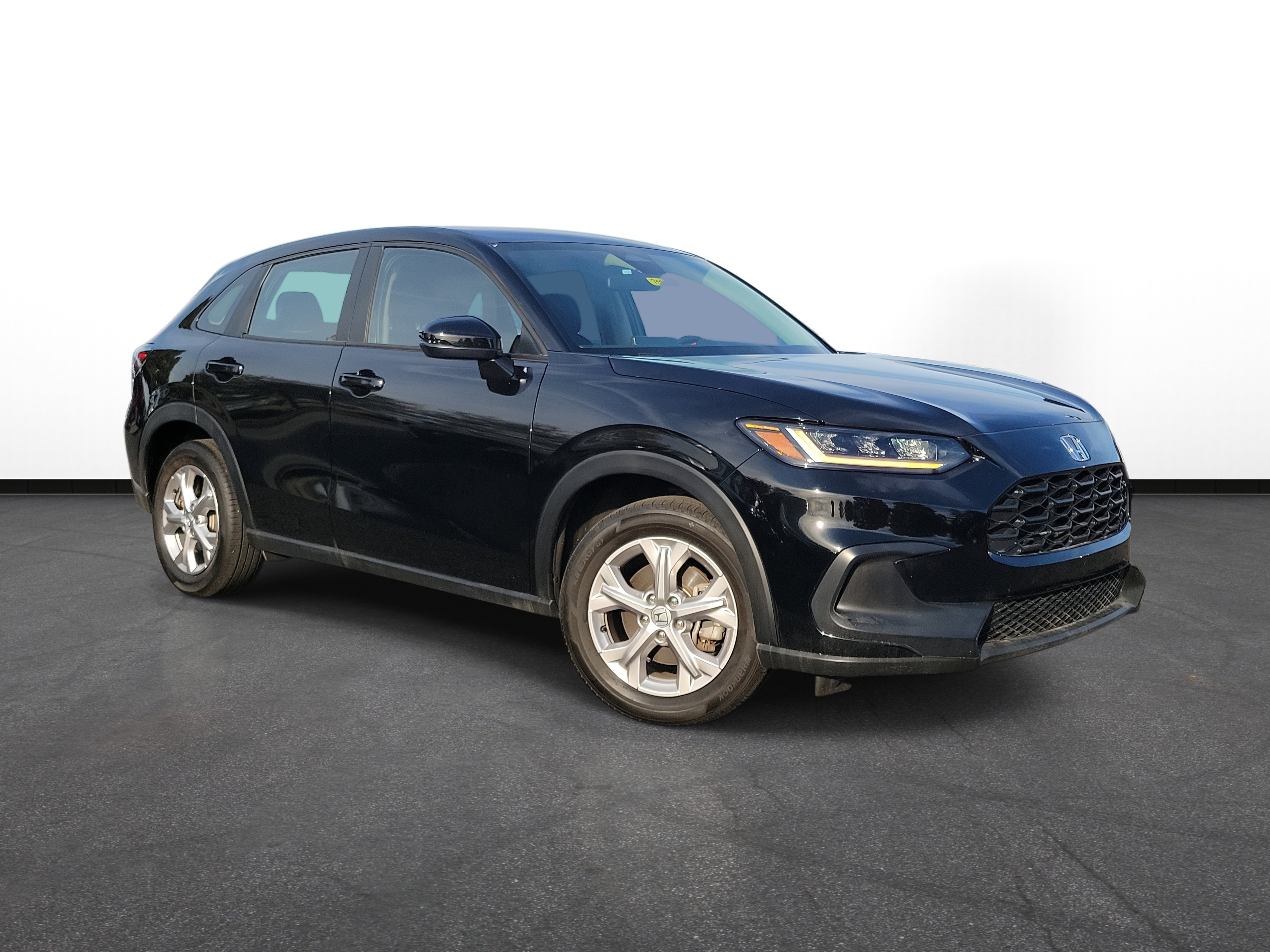 Used 2024 Honda HR-V LX image 1