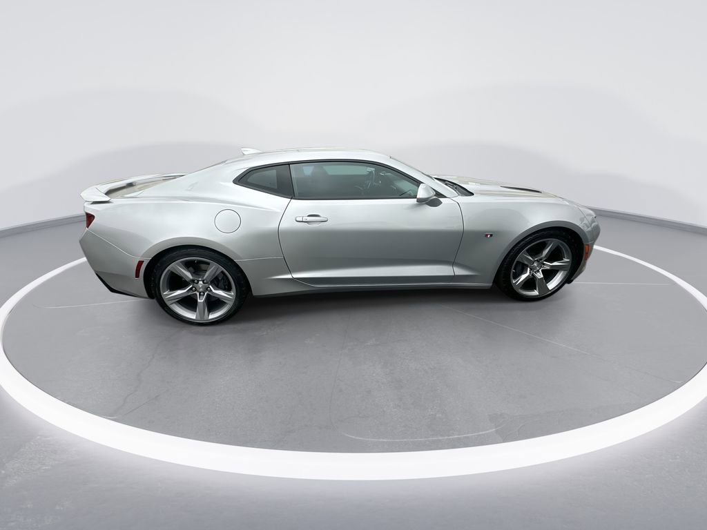 Used 2017 Chevrolet Camaro SS image 9