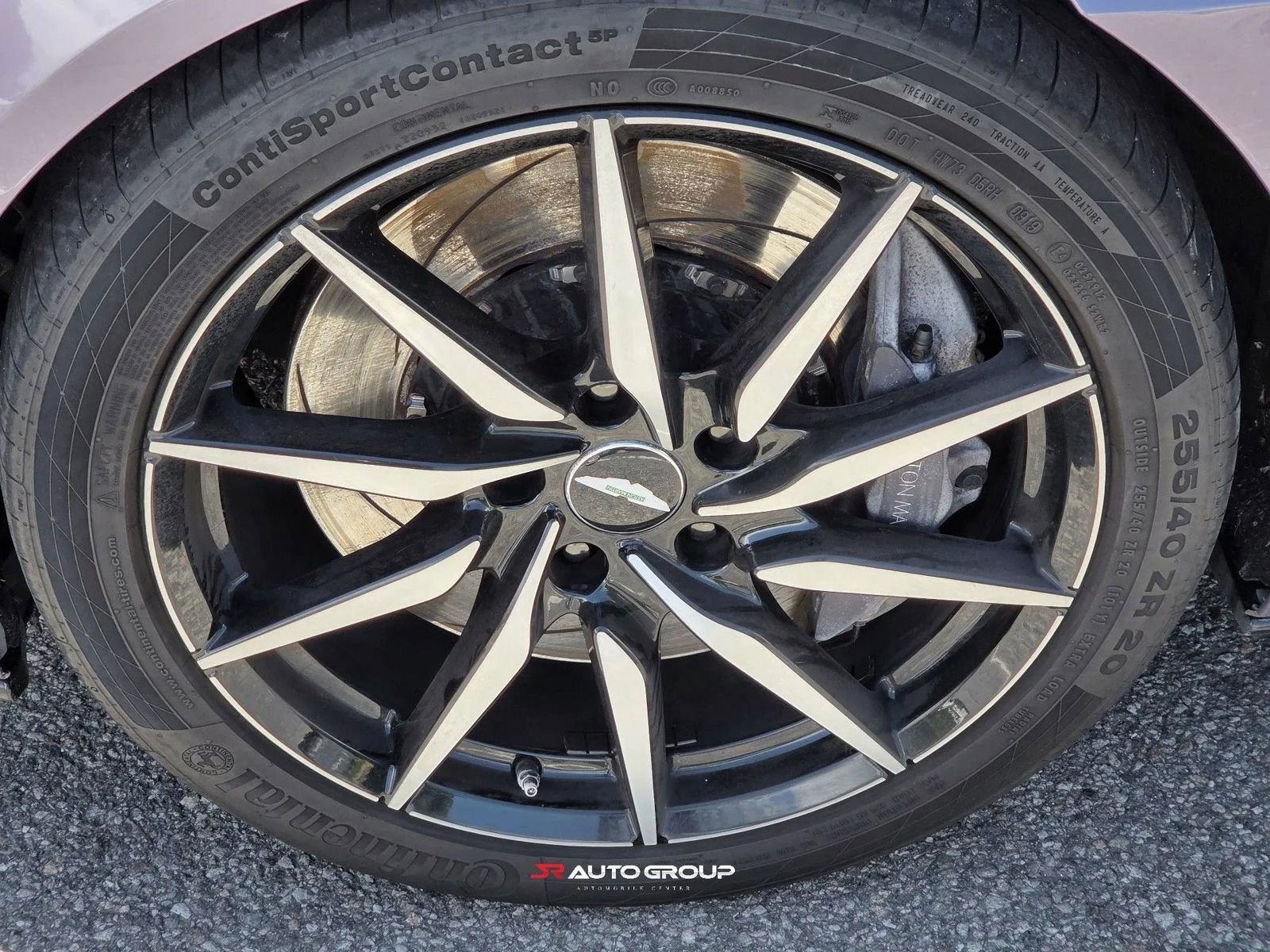 Used 2017 Aston Martin DB11 V12 RWD image 10