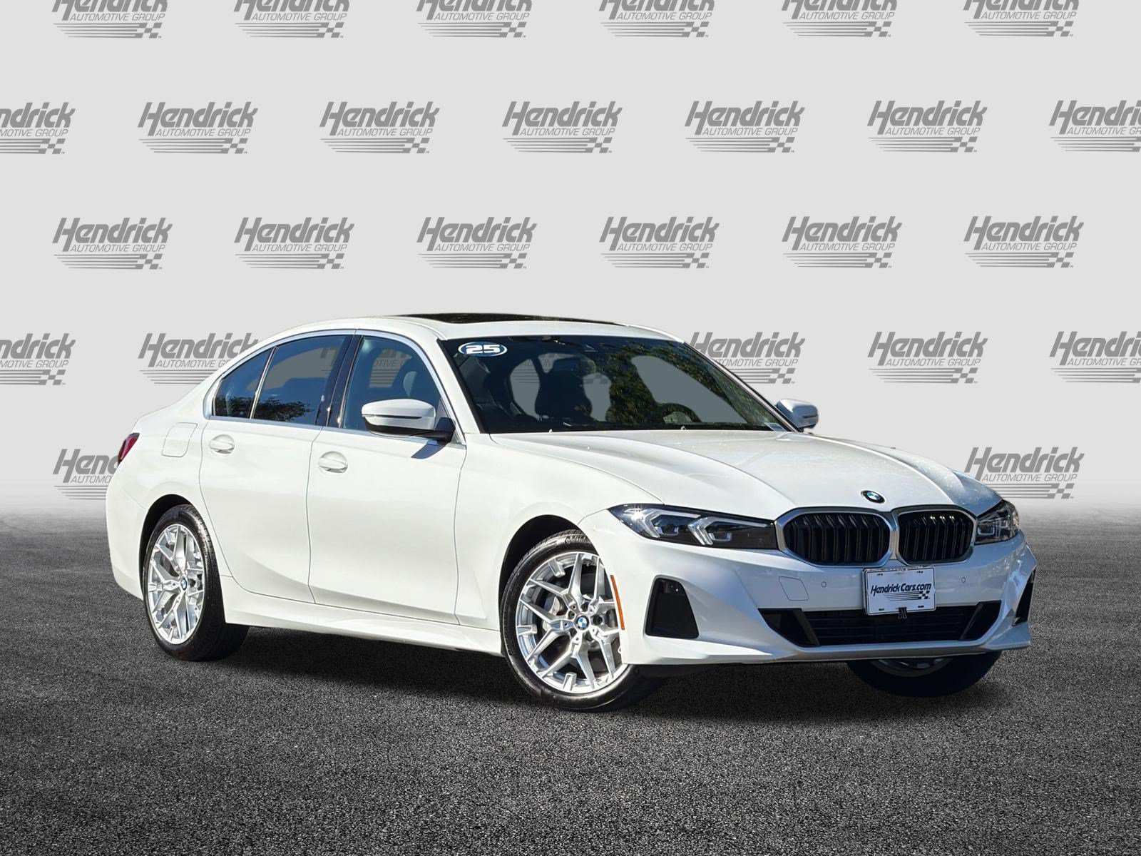 Used 2025 BMW 330i Sedan w/ Premium Package RWD image 2