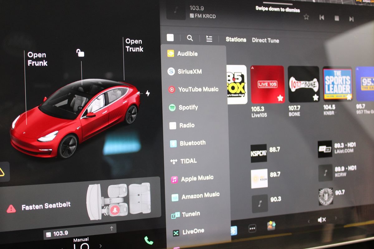 Used 2018 Tesla Model 3 Performance AWD/4WD image 19