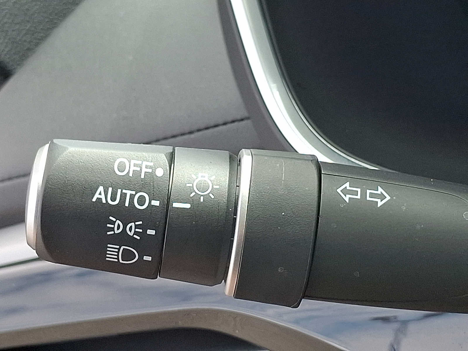Certified 2026 Acura MDX w/ Technology Package FWD image 26