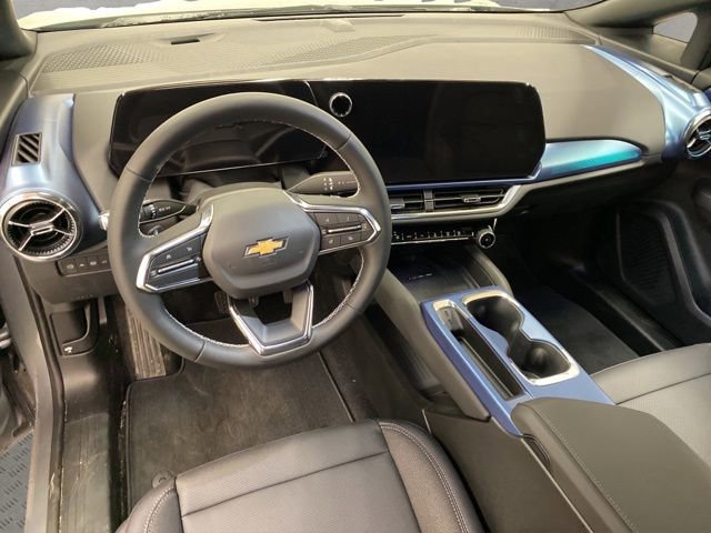 New 2026 Chevrolet Equinox EV LT image 13