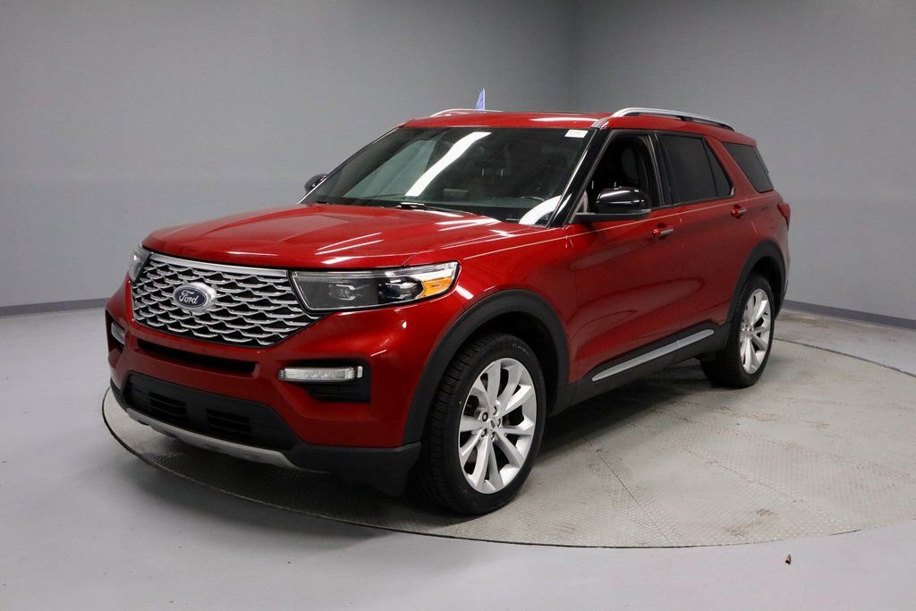 Certified 2022 Ford Explorer Platinum w/ Technology Package image 8