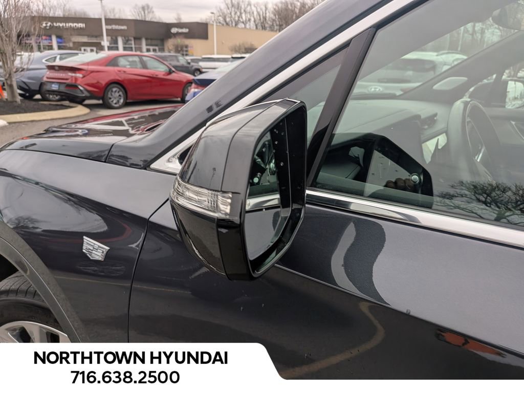 Used 2023 Cadillac XT6 Premium Luxury image 41