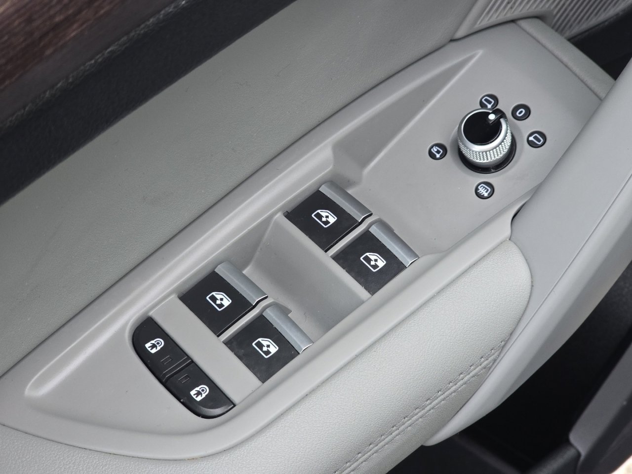 Used 2022 Audi Q5 2.0T Premium Plus image 28