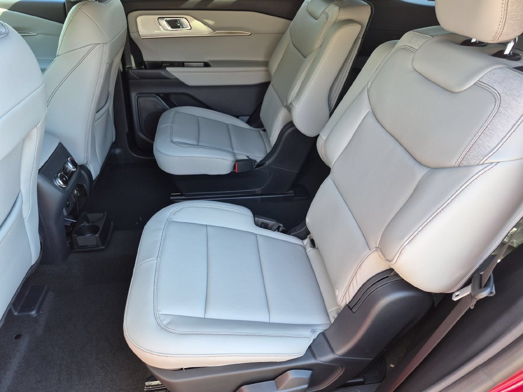 New 2027 Ford Explorer Active w/ Active Comfort Package AWD/4WD image 18