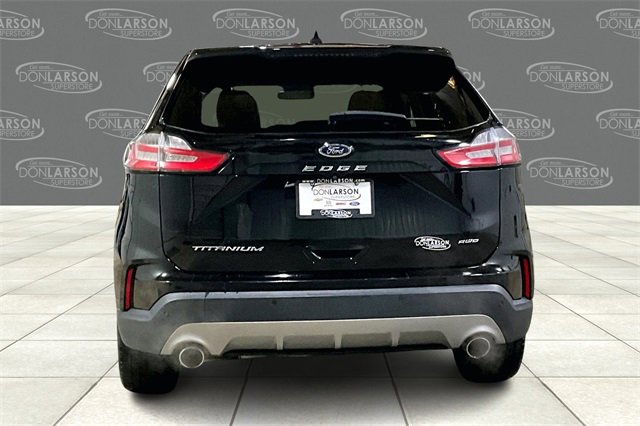 Used 2022 Ford Edge Titanium image 6