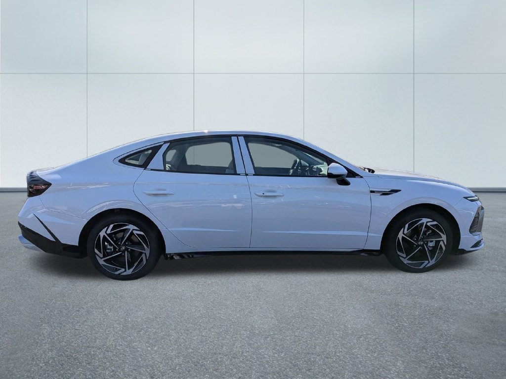 New 2026 Hyundai Sonata SEL FWD image 7