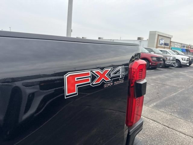 Used 2024 Ford F350 Platinum w/ FX4 Off-Road Package image 16