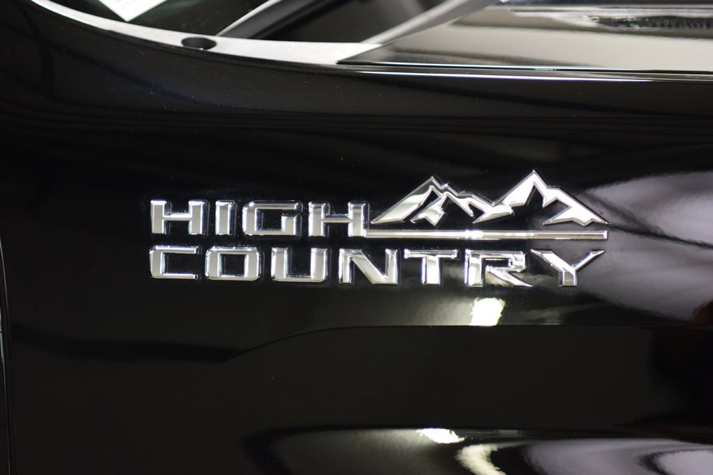 Used 2022 Chevrolet Silverado 2500 High Country w/ Z71 Off-Road Package AWD/4WD image 18