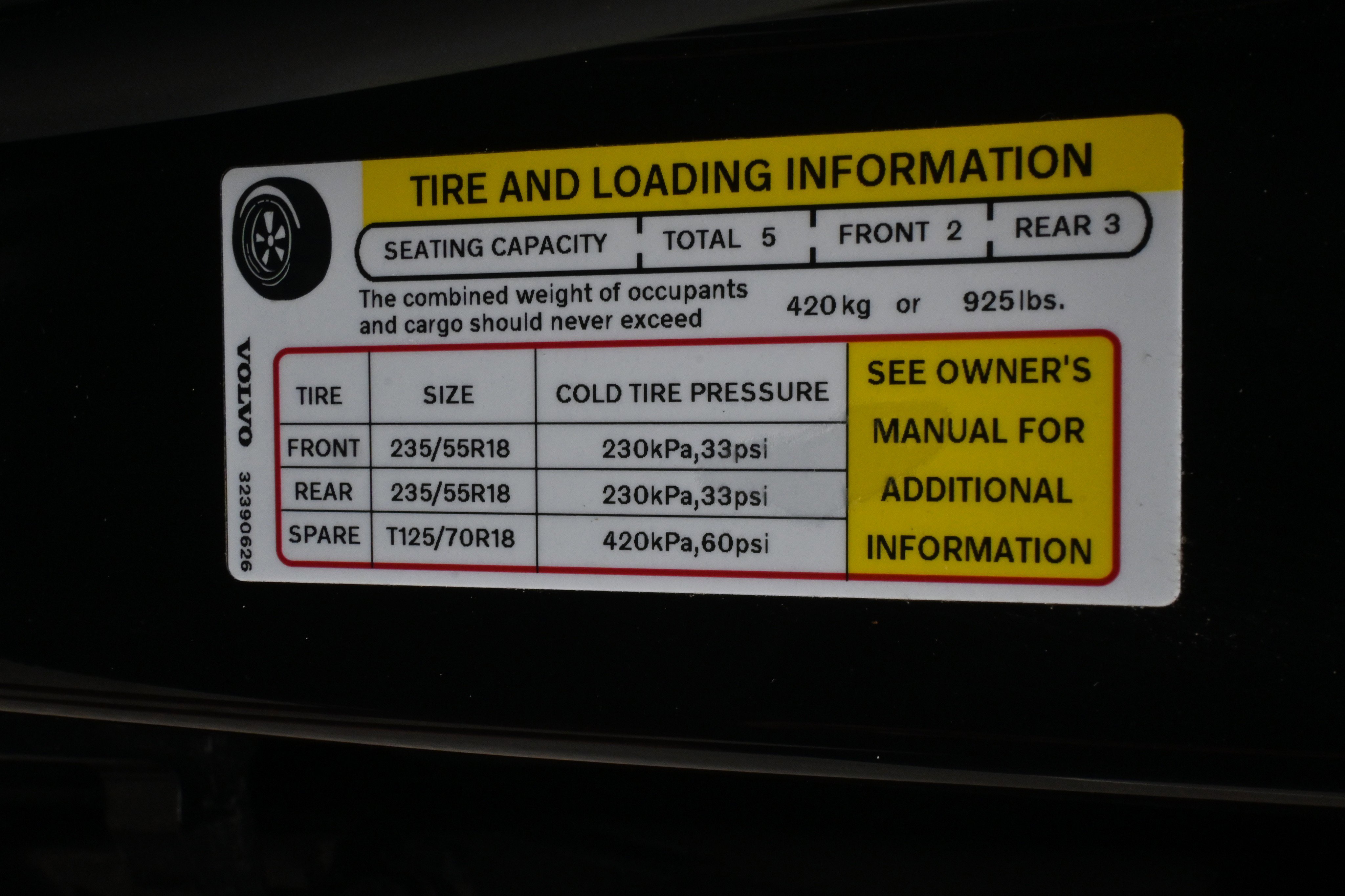 Used 2025 Volvo XC40 B5 Core image 40