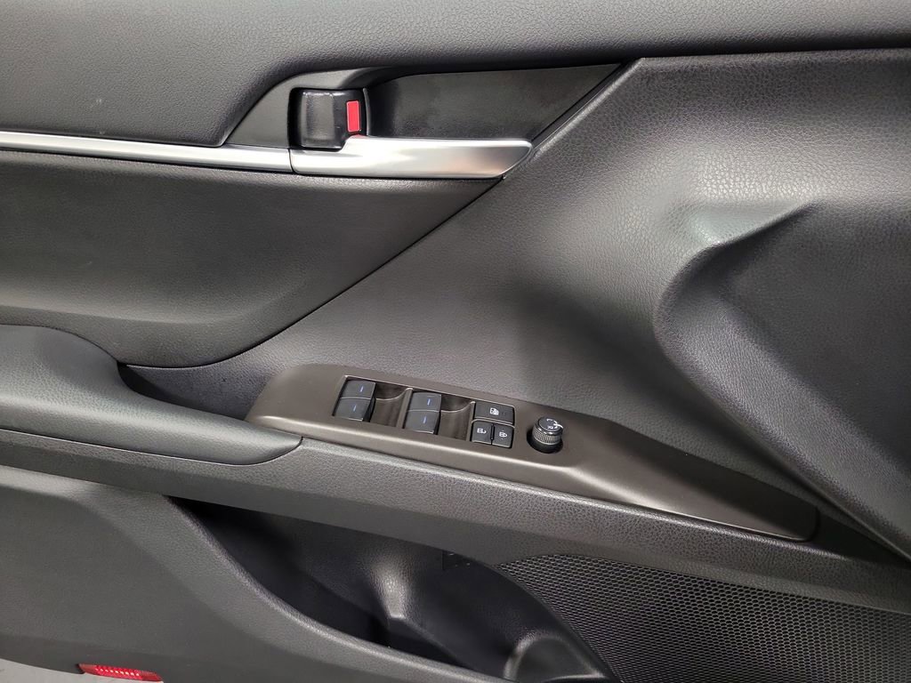 Used 2024 Toyota Camry SE w/ Convenience Package FWD image 19