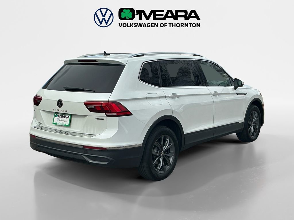 Used 2023 Volkswagen Tiguan SE w/ Panoramic Sunroof Package image 5