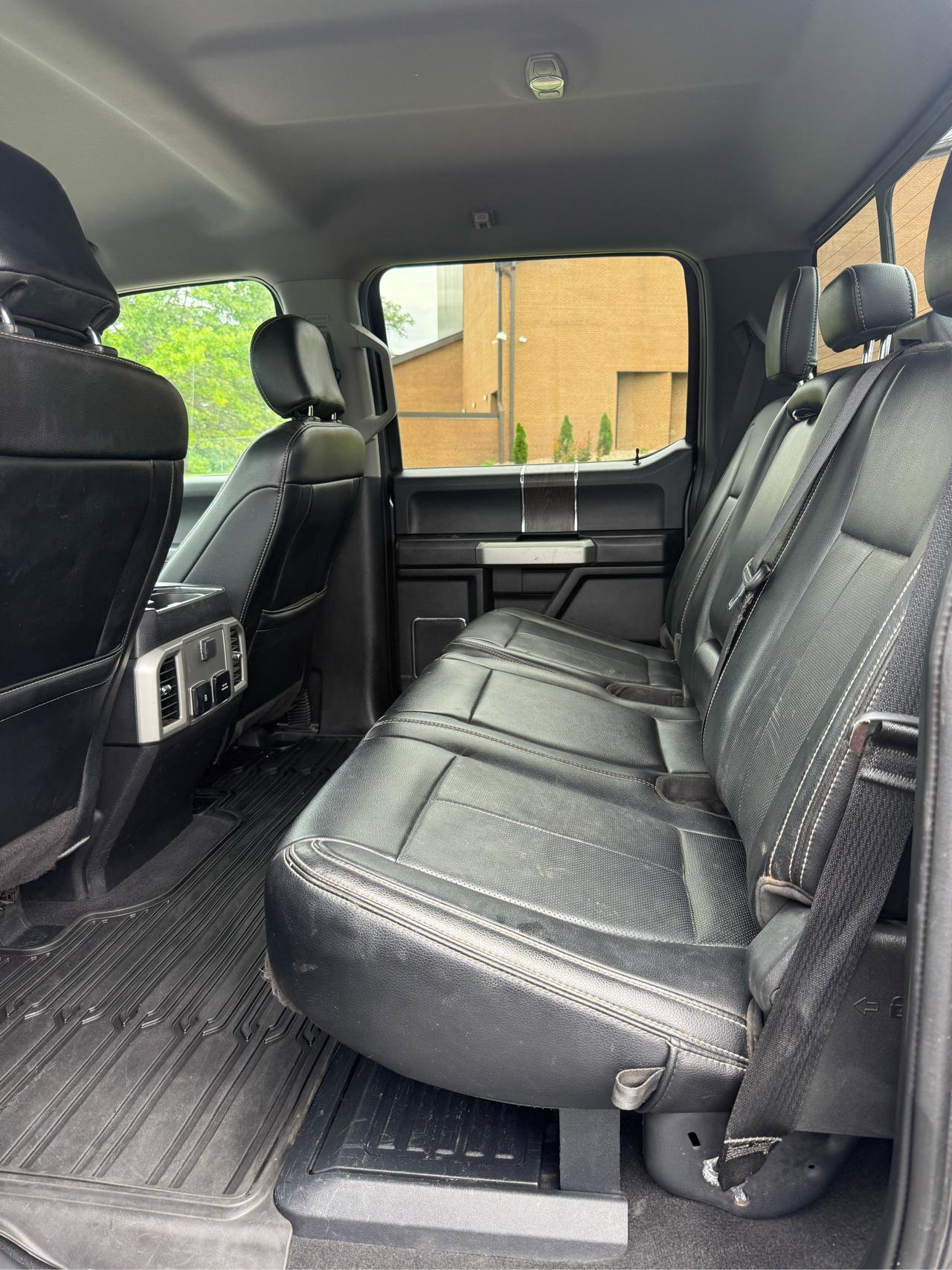 Used 2020 Ford F250 Lariat w/ Tremor Off-Road Package AWD/4WD image 13