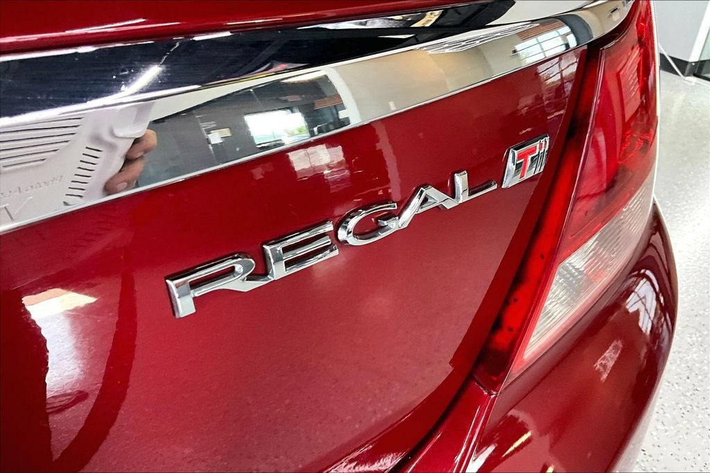 Used 2013 Buick Regal Premium FWD image 23