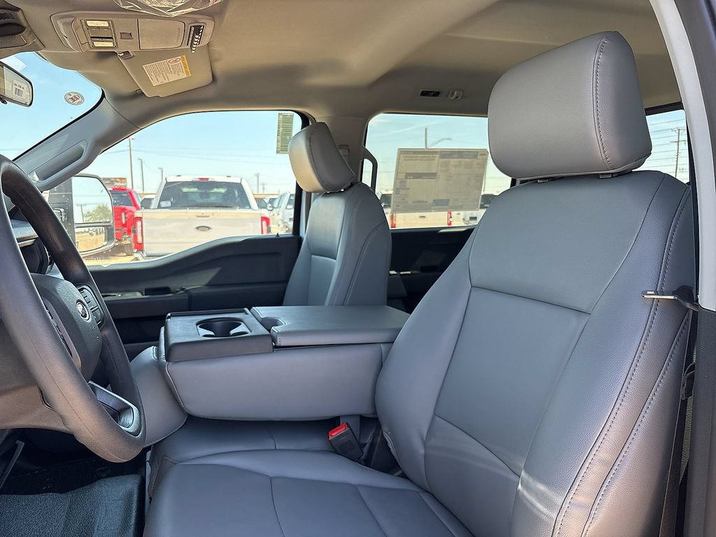 New 2026 Ford F350 4x4 Crew Cab DRW Super Duty image 19