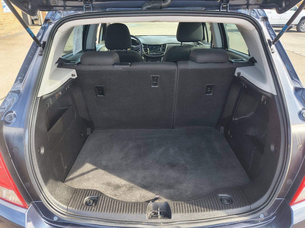Used 2019 Chevrolet Trax LS FWD image 7
