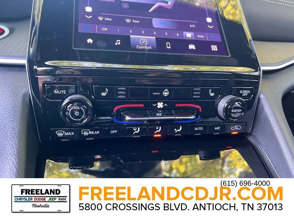 New 2025 Jeep Grand Cherokee L Altitude image 23