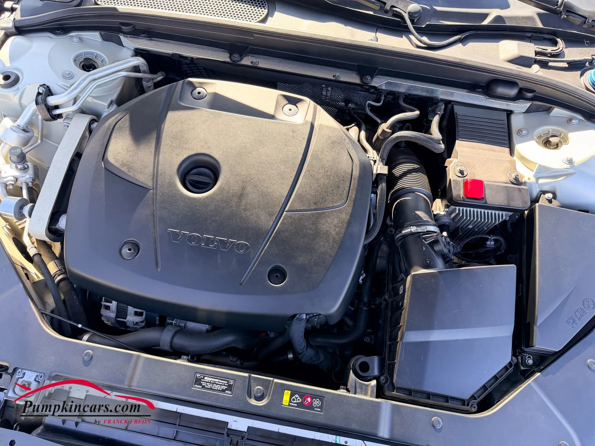 Used 2020 Volvo S60 T5 Momentum image 10