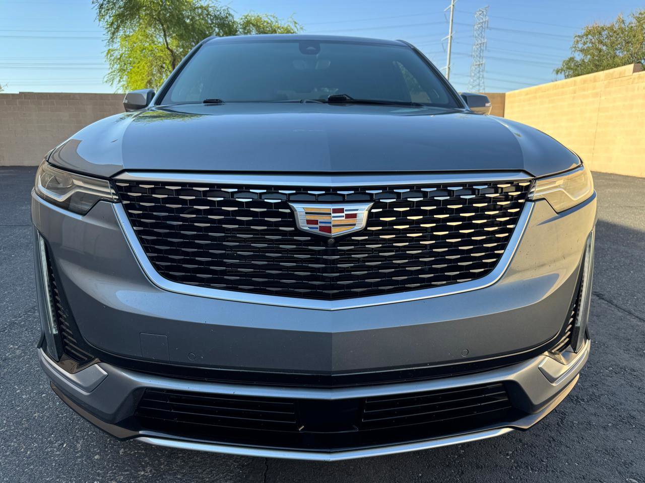 Used 2020 Cadillac XT6 Premium Luxury FWD image 2