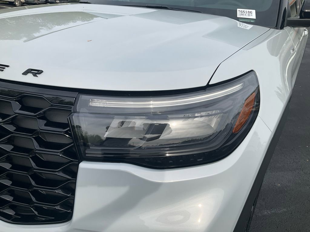 New 2026 Ford Explorer ST-Line image 9