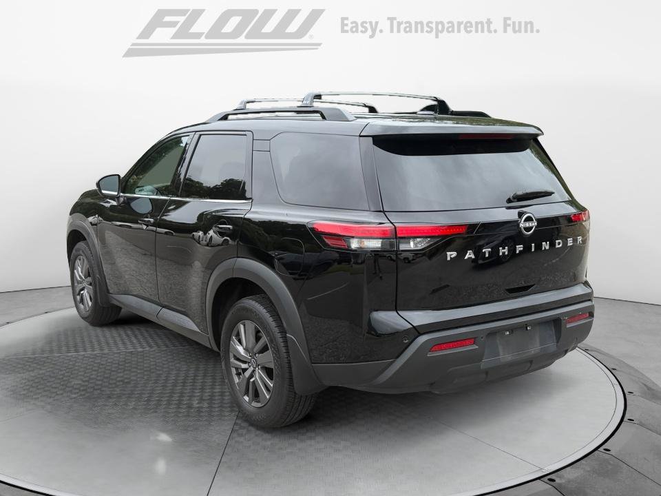 Certified 2025 Nissan Pathfinder SV FWD image 5