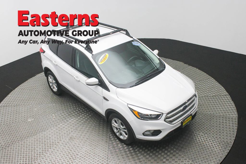 Used 2019 Ford Escape SE image 3