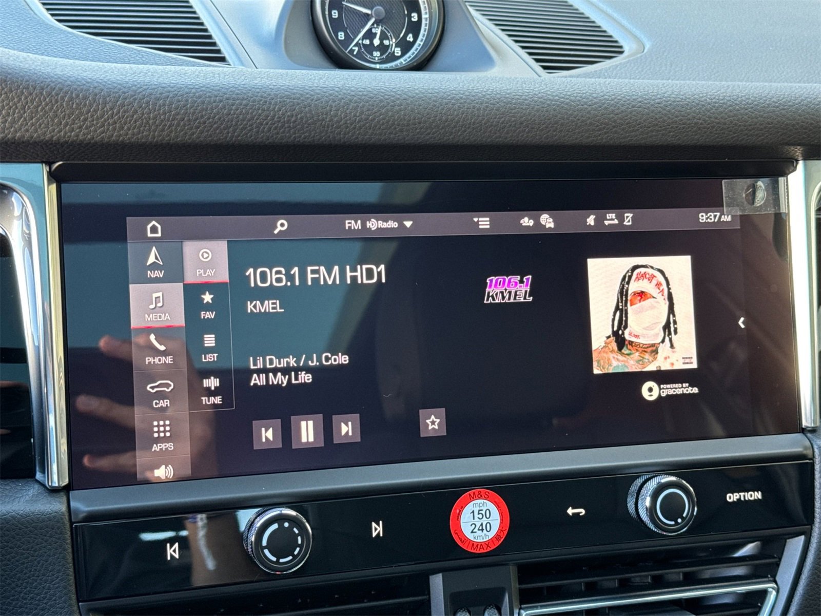 New 2026 Porsche Macan image 19